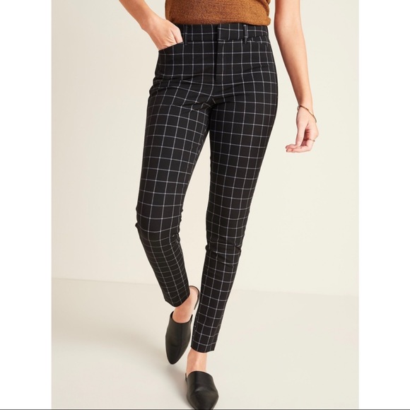Old Navy High Waisted Windowpane Pixie 